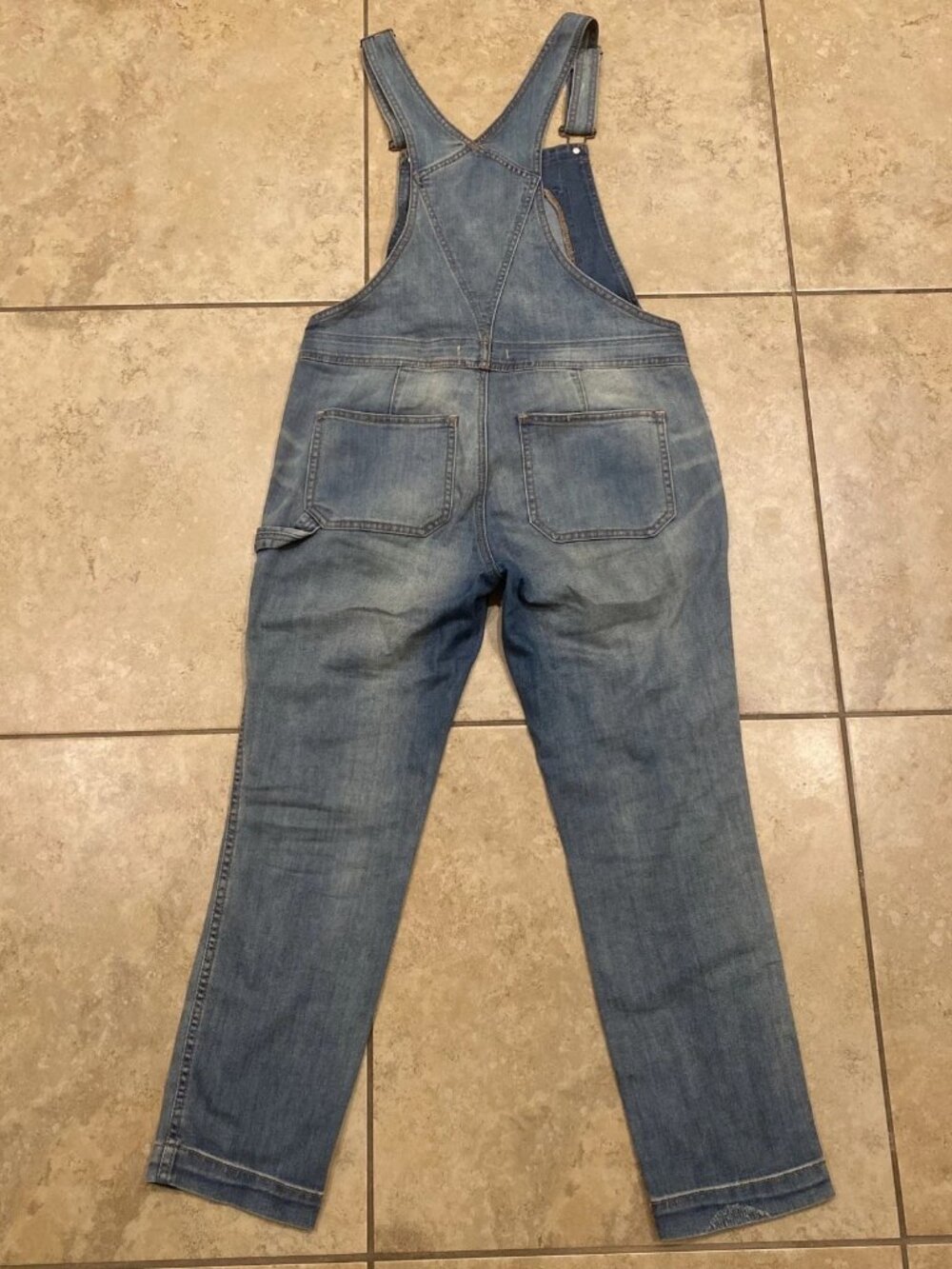 Free People High Roller Denim Overalls Distressed Sz 28” Waist US Sz 6 - Picture 11 of 16